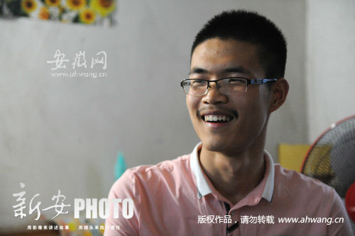 萧县脑瘫男孩学习努力 高考超理科一本线84分