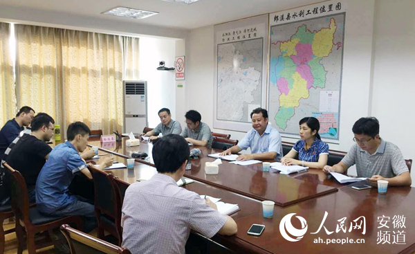 7月8日下午，郎溪县县长王庆武集中接受人民网安徽频道等媒体采访。