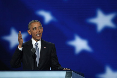 奥巴马在民主党大会上演讲（网页截图）