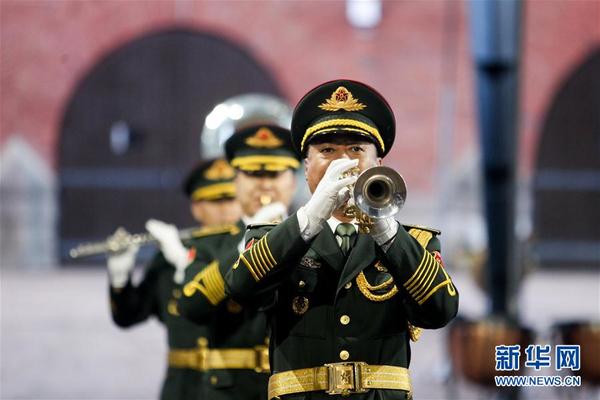 展示威武之师奏响和谐旋律 记中国人民解放军