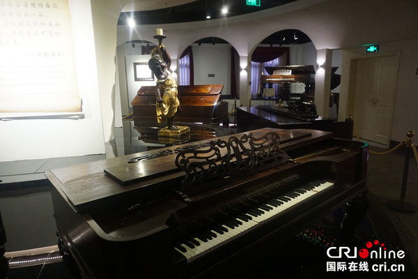 黄桷坪钢琴博物馆内的展品 摄影：徐艺源