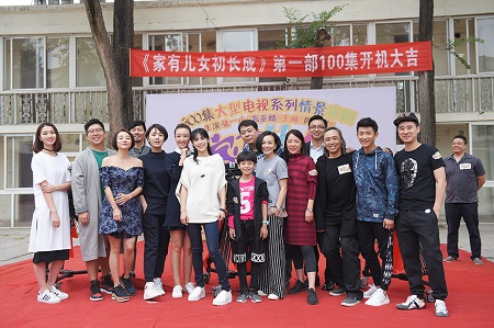 《初长成》主演全曝光 “雪姨”王琳饰张一山亲妈