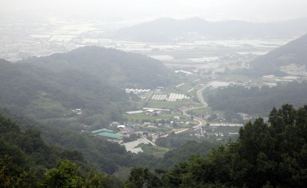 资料图片：“萨德”争议“风暴眼”韩国星州。新华社记者姚琪琳摄