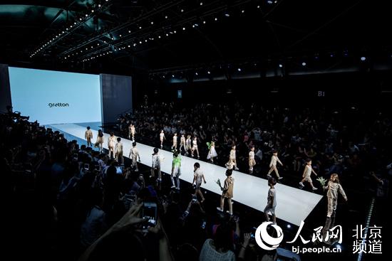 北京时装周举办童装品牌发布会 诠释新童装理