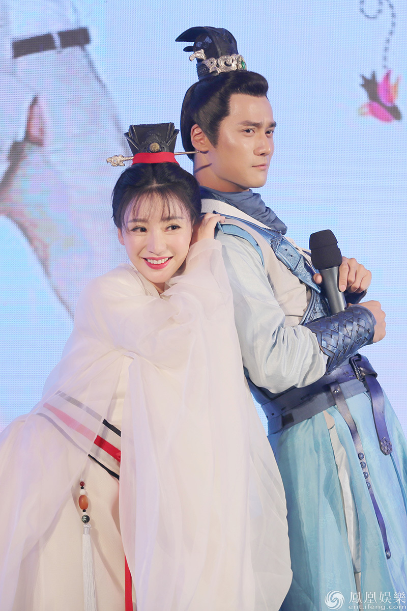 《回明》柳岩吐槽洗澡戏太多 还要掰直蒋劲夫