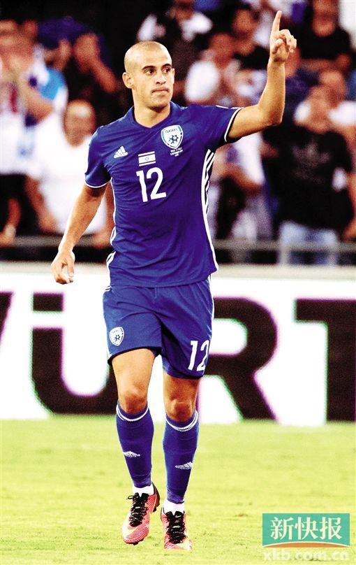 ■在世预赛对阵意大利的比赛中,小本哈伊姆曾打进过一个漂亮的长距离挑射。