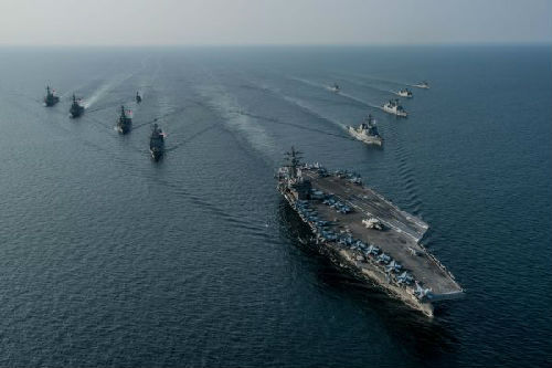 14日，“罗纳德·里根”号航母编队在黄海海域活动。（美国海军网站）