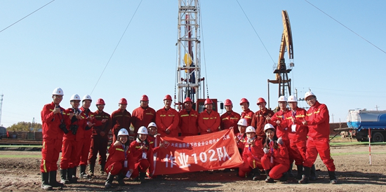 感知石油力量·感受石油精神