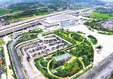 谱写: 一极两带新篇章