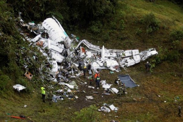 巴西足球队空难死亡降至71人 FIFA叹悲剧令人