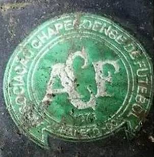 巴西足球遭遇惨重空难 竟有人说为何死的不是