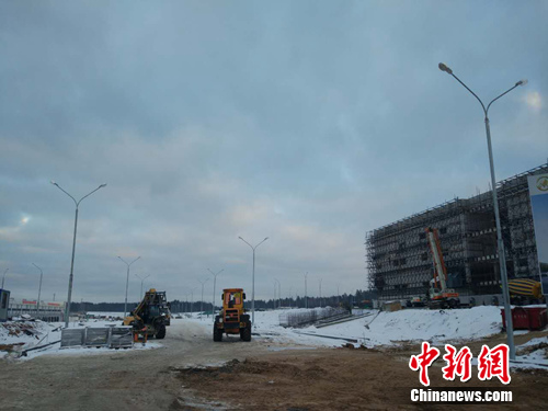 中白工业园施工现场。中新网记者 李金磊 摄