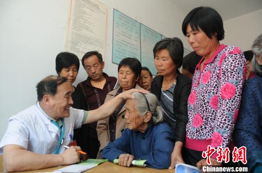 流动在太行老区的白求恩医院:十年医疗扶贫帮