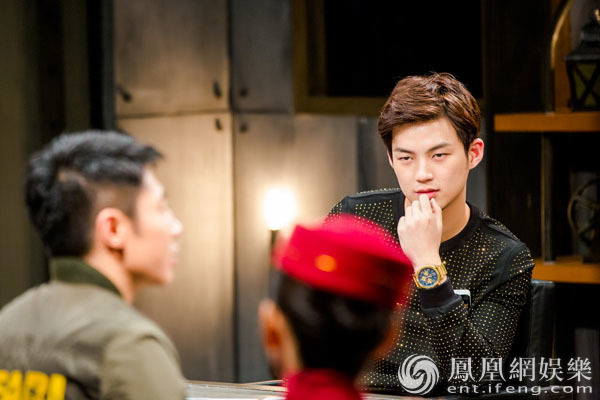 《明星大侦探2》董力 丝袜诱惑 接棒白敬亭成