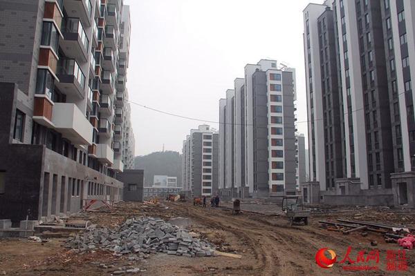 钱湖镇人口_钱的照片人民币图片