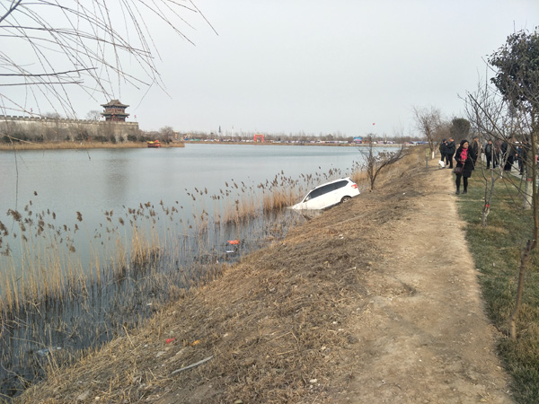 回访整改后的河北邯郸广府古城景区:护城河内