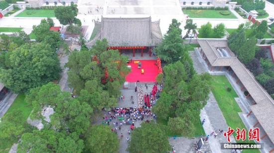 黄帝陵标识碑在陕西黄陵落成