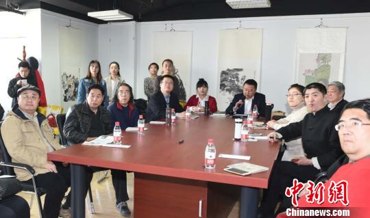 3月16日，“圆梦丹青”残疾人书画家“百人计划”行动推介会在北京举行。李映　摄