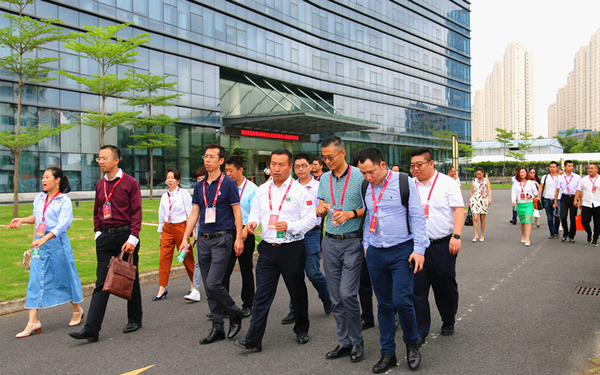 港深晋商走进上市公司齐心集团参观交流