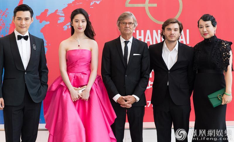 刘亦菲凭《烽火芳菲》为上影节开幕 与国际名导合作