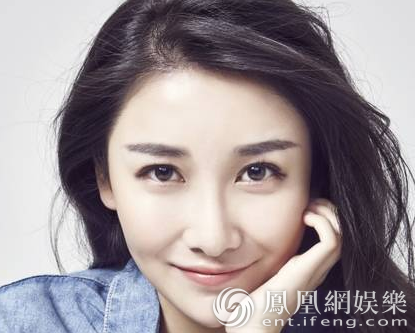 爱笑女神古筝现身活动 助力公益画出生命线