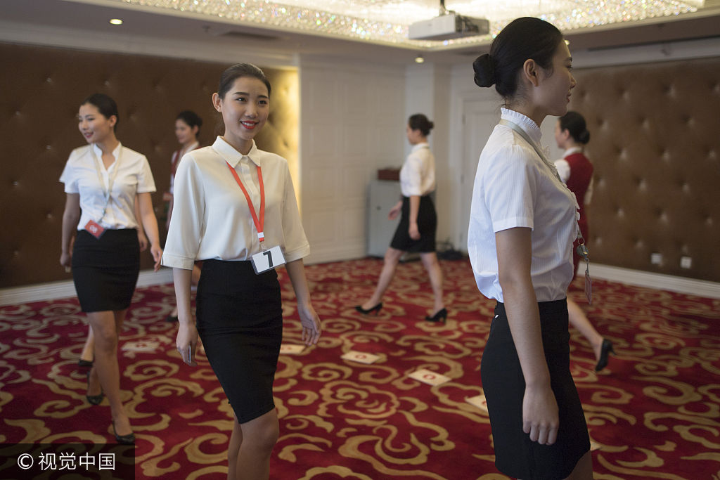 太原空乘招聘美女如云 英语熟练者"受宠"