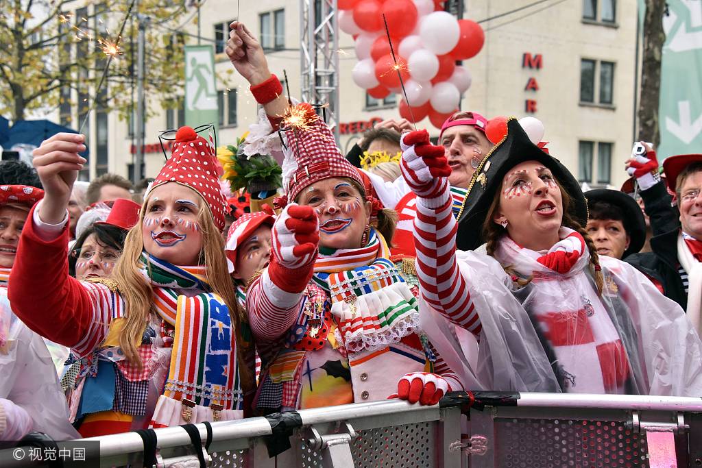 德国科隆狂欢节开幕 民众盛装参加