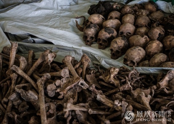 卢旺达发现墓穴藏207具尸骨 种族大屠杀痕迹仍在