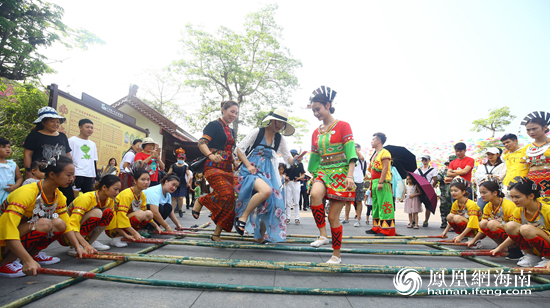 三亚南山景区清明假期民俗文化祈福游引游人