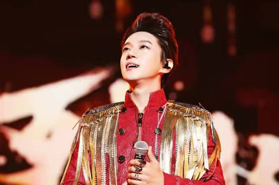 欧阳保坤默契助阵黄致列北京首唱 自然妆雕琢