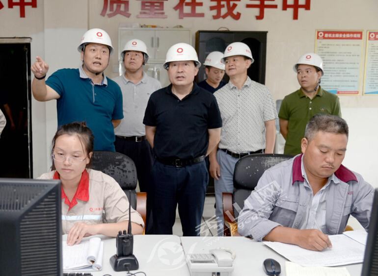 秀山县委书记王杰要求落实企业安全生产主体责