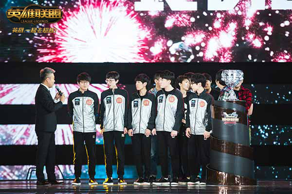 RNG全年回顾:统治LPL由2016春季赛冠军开始