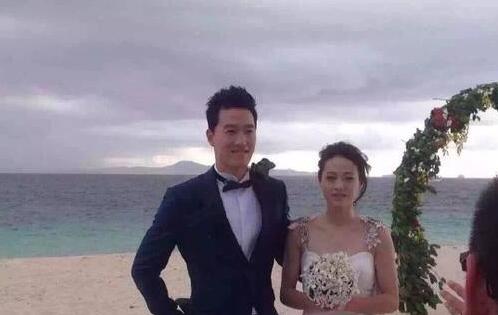 刘翔婚纱照_吴莎刘翔婚纱照