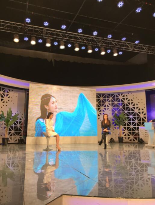 张薇做客北京电视台青年频道《谁在说》 讲述
