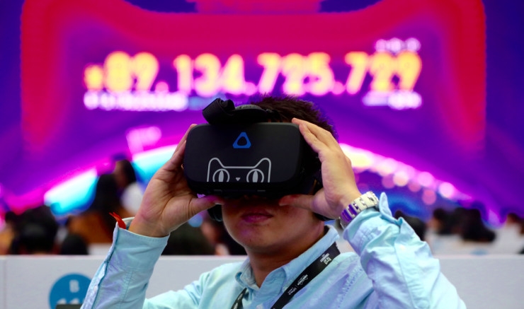 HTC 会推出一款怎样的移动VR 产品？