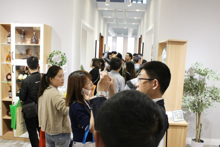 易高定制家具惊艳第七届中国定制家居展(图2)