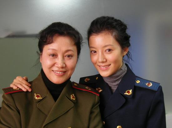 35岁被50亿富豪抛弃,拿了3亿分手费,如今生活成这般模样!