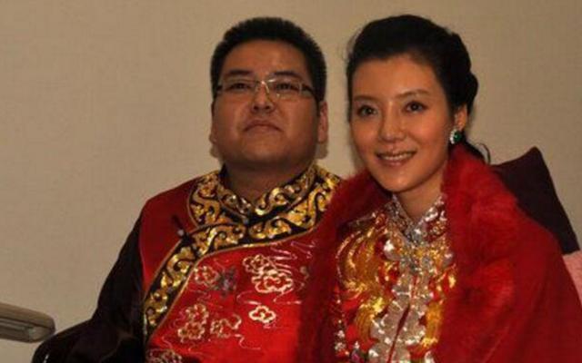 35岁被50亿富豪抛弃,拿了3亿分手费,如今生活成这般模样!