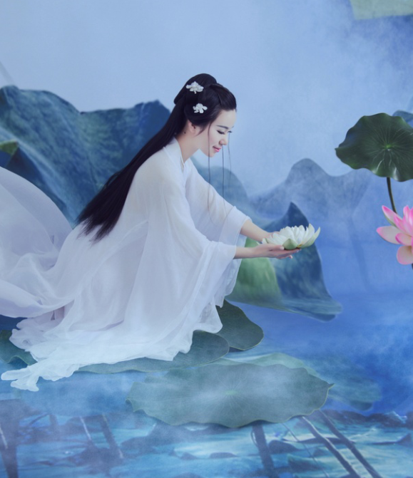 新民歌仙子苗苗新作《水墨青花》星途网倾情首发|水墨| 苗苗_凤凰音乐
