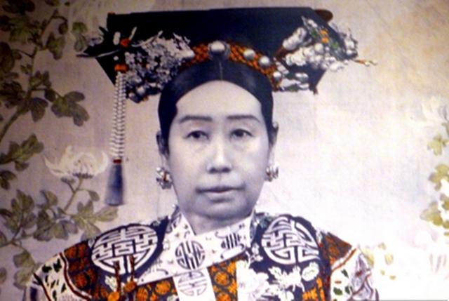 慈禧太後到底長的怎麼樣?看外國人都怎麼說,真相讓人詫異
