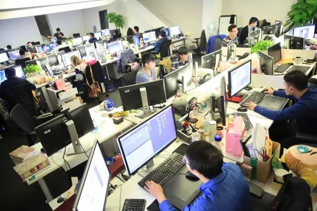 2000年人均工资_浙江人均工资(2)