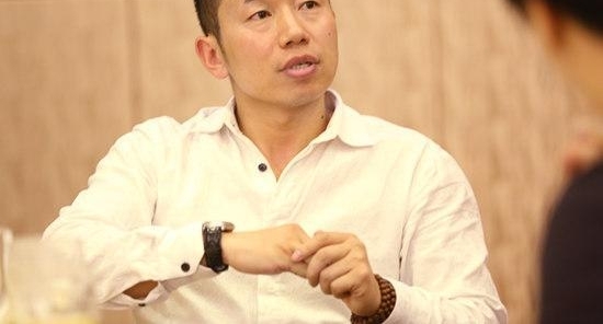 坤宝德董事长杨睿携众星来深开唱