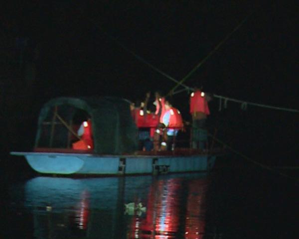 私制浮具入河电鱼 广西5男子意外溺水死亡