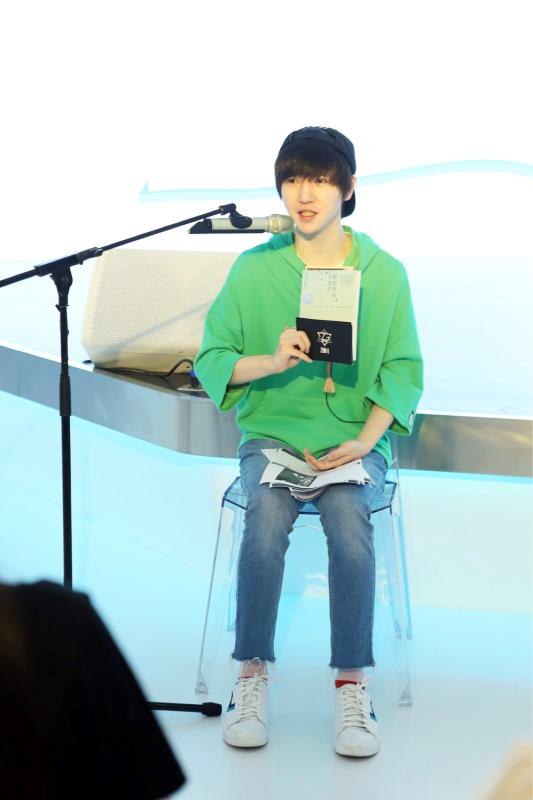 ZERO-G男团首开读书会 成员畅聊青春秘事现场