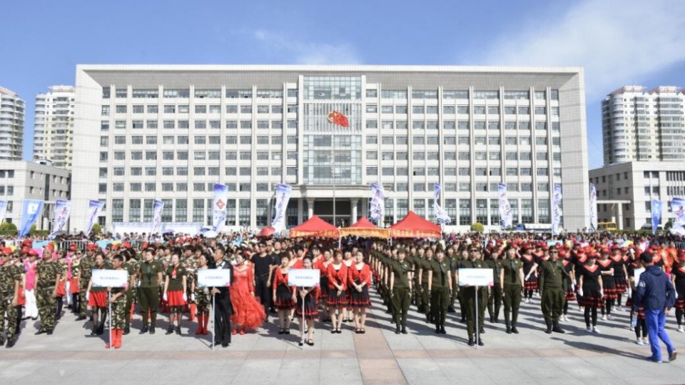 舞动龙江宾县开赛 元申广电喜送好礼