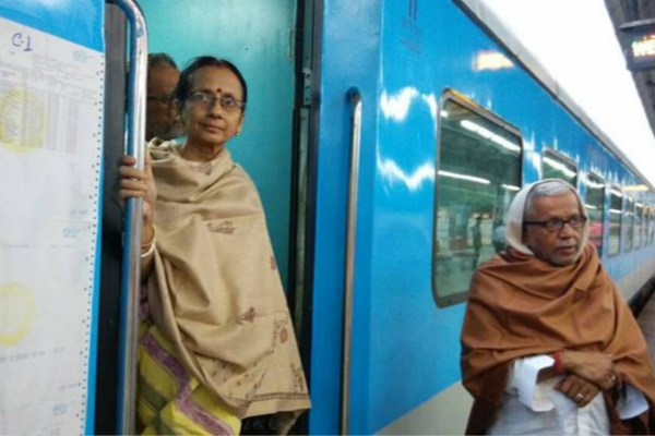 印媒再吐槽印度火车空座率：通车首日就53个乘客