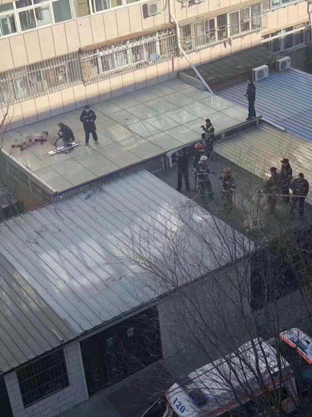 网传男子杀害妻儿后坠楼 北京警方确认涉嫌杀人