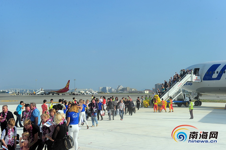 海南今年入境游客量破百万人次 入境游实现阶