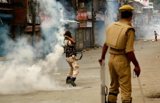 印控克什米尔骚乱致3死 民众要求印政府结束统治
