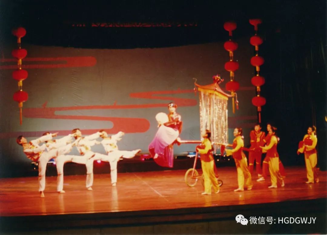 安徽省花鼓灯歌舞剧院招聘舞蹈演员